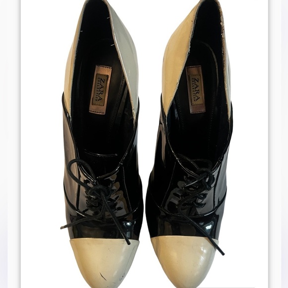 Zara Collection Patent Leather Black & Cream Lace Up Sz 38 US 8 Shoe Boots - Picture 2 of 8